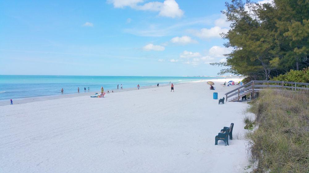 Blue Waters Treasure Island Aparthotel Bagian luar foto